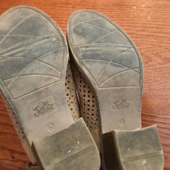 Cute justice heels - Picture 3 of 3